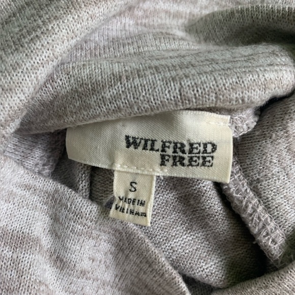 Aritzia Wilfred Free Martha Mock Neck Sweater - Picture 5 of 7